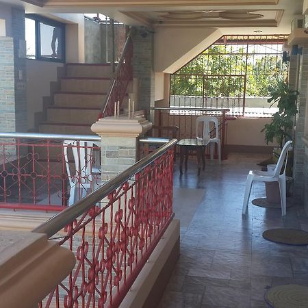 Eden Travellers Lodge Пуэрто-Принцеса Экстерьер фото