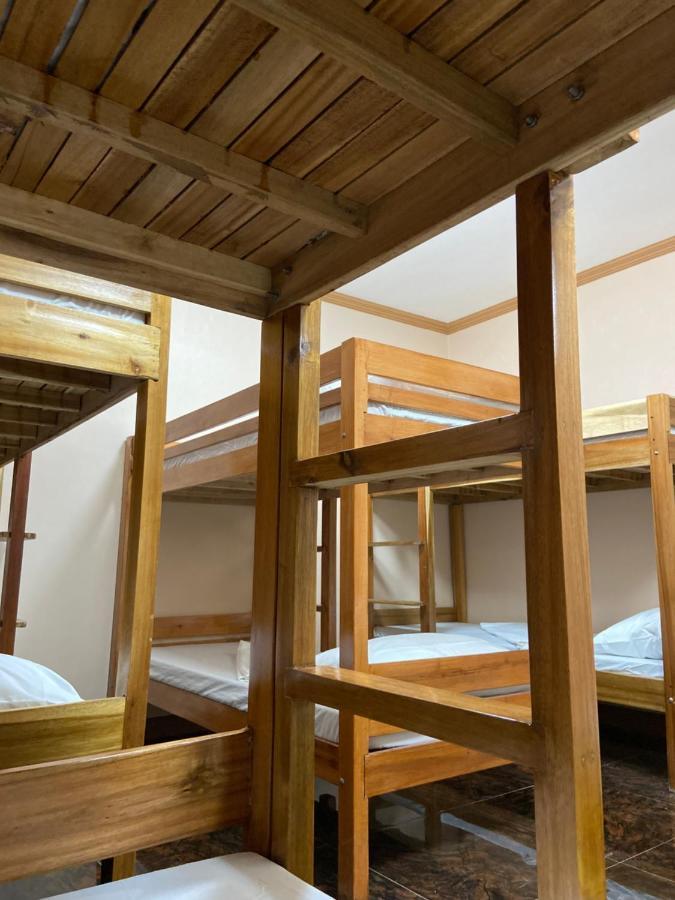 Eden Travellers Lodge Пуэрто-Принцеса Экстерьер фото