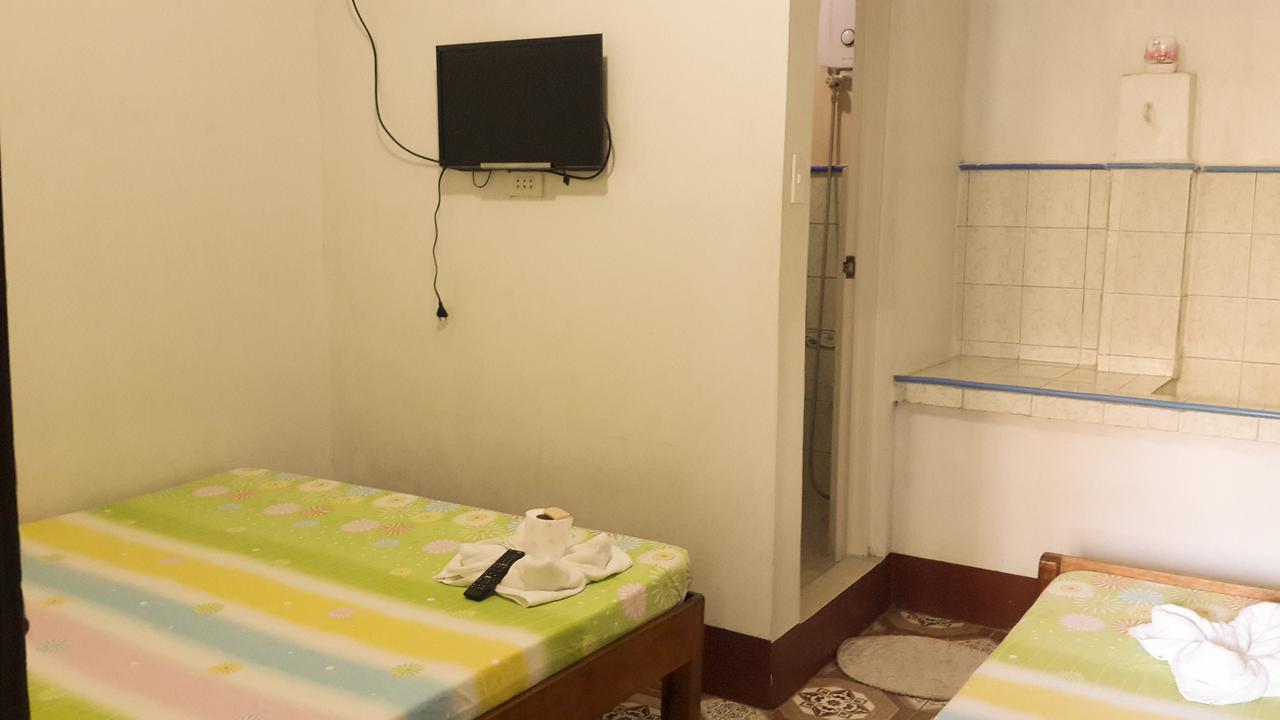 Eden Travellers Lodge Пуэрто-Принцеса Экстерьер фото