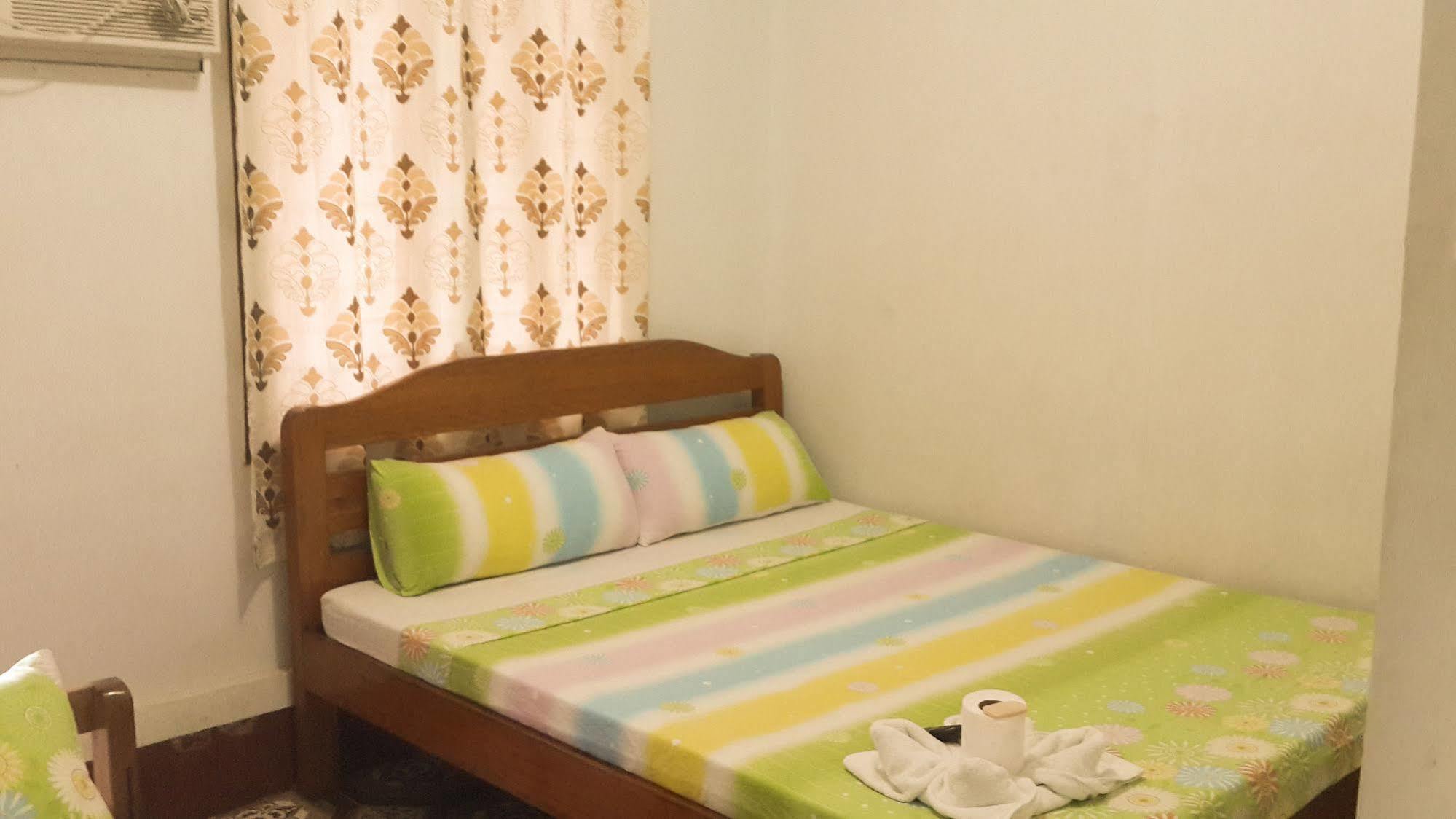 Eden Travellers Lodge Пуэрто-Принцеса Экстерьер фото